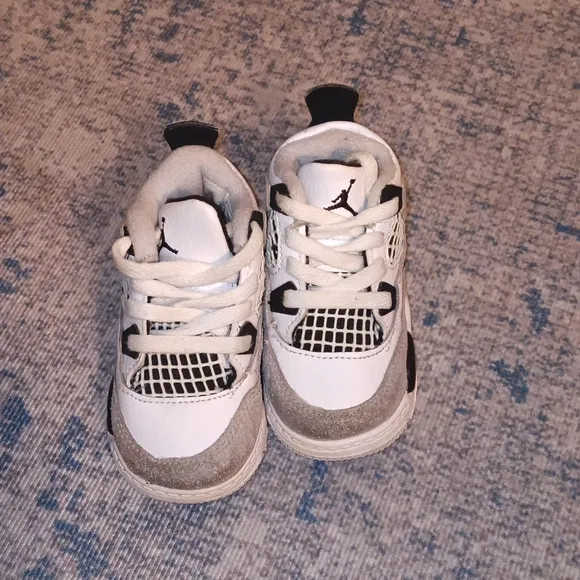 NIKE Air Jordan 4 Retro Size 4C GUC