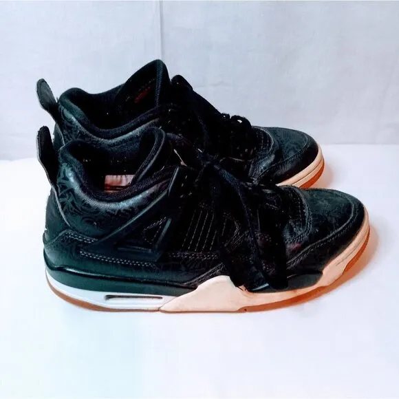 Nike Air Jordan 4 Retro Sneaker