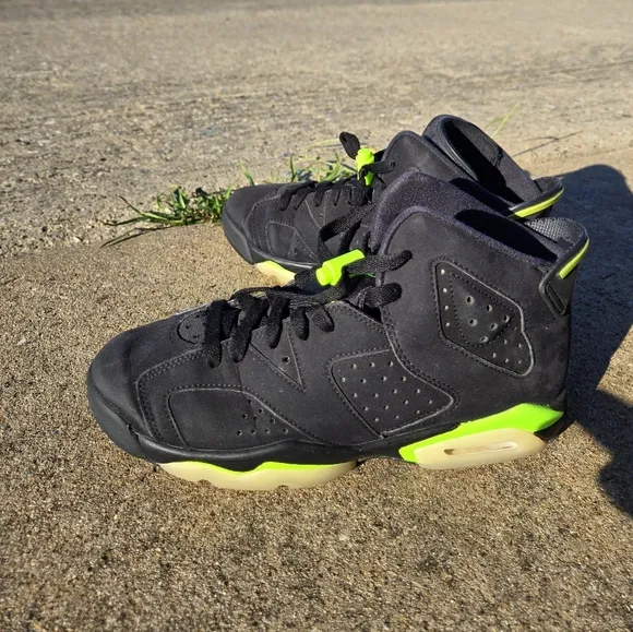 Nike Air Jordan 6 Retro Electric Green Glow Sole Sz 6.5