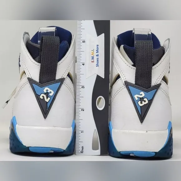 Nike Air Jordan 7 VII Retro BG Size 4.5Y Sneaker White Blue 304774-107 Pre-owned