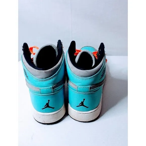 Nike Air Jordan Mid 1 Retro Sneakers