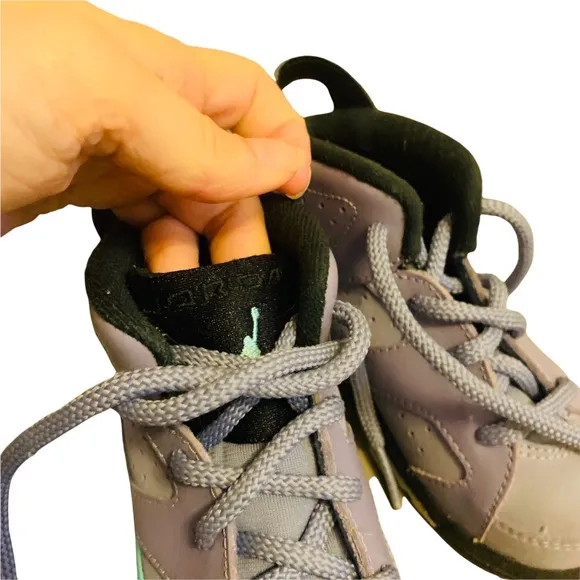 NIKE Air Jordan Retro 6 Toddler Sneakers