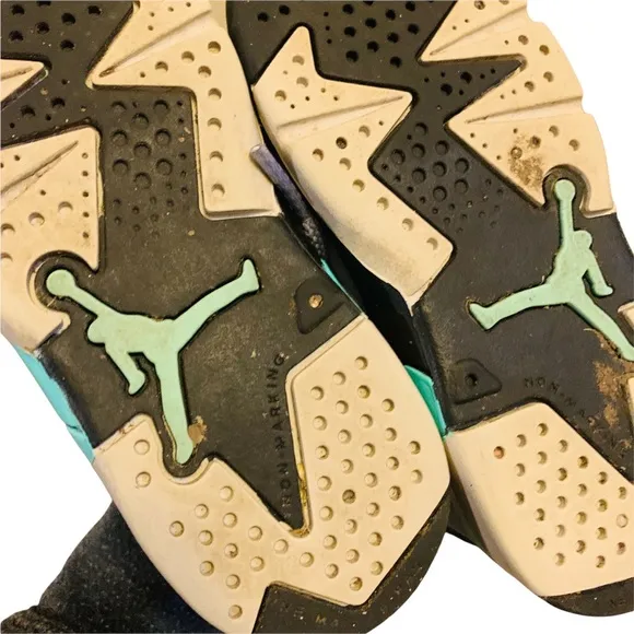 NIKE Air Jordan Retro 6 Toddler Sneakers
