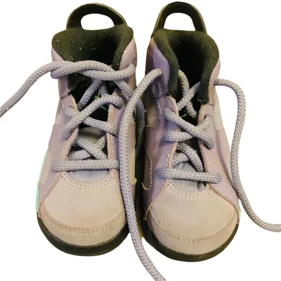 NIKE Air Jordan Retro 6 Toddler Sneakers