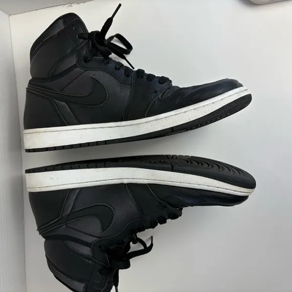 Nike Air Jordan‎ Retro High OG Black Satin Gym Read Sneakers Men Sz 12