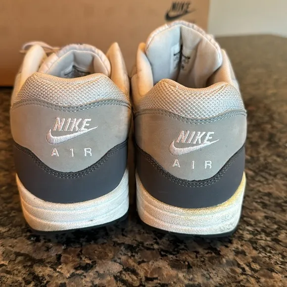 Nike air max 1 Gray and White Sneakers EUC 10.5