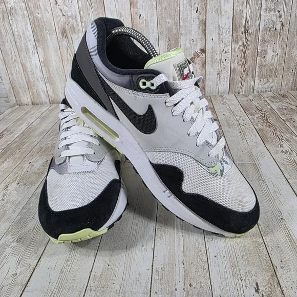 Nike Air Max 1 Premium Sneakers Camo Accents Casual Shoes US 9