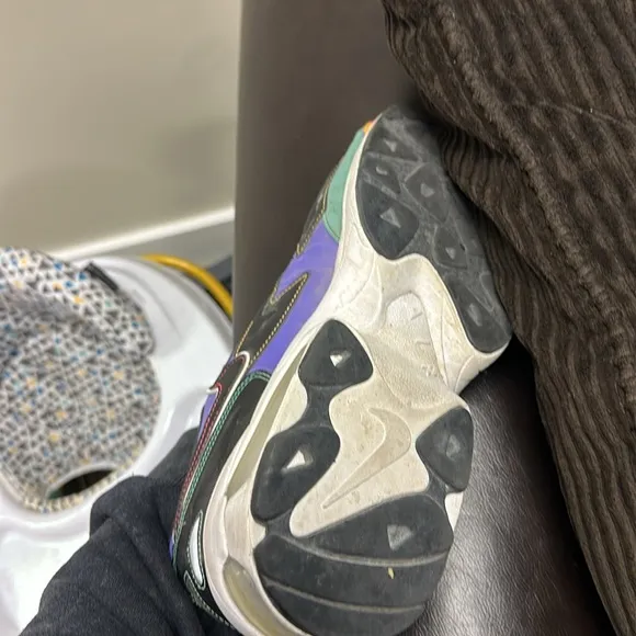 Nike AIR MAX 2 Retro Sneakers