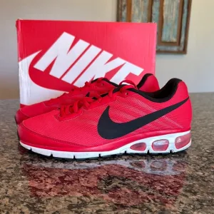 Nike air max 693325-601 Red and Black Sneakers EUC 11