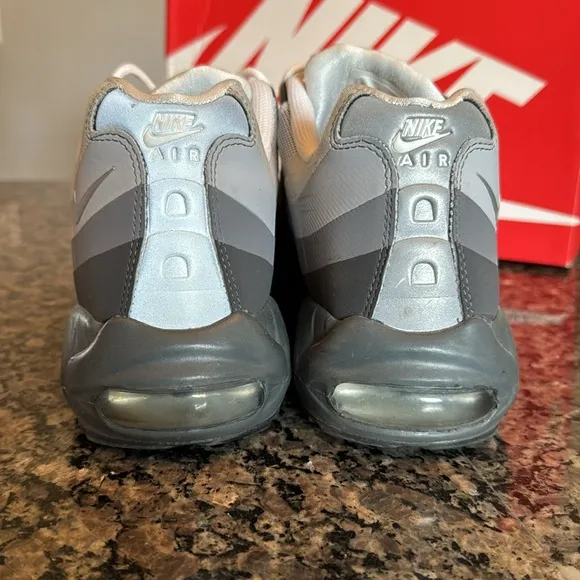 Nike Air Max 95 No Sew White and Gray Sneakers EUC 10.5