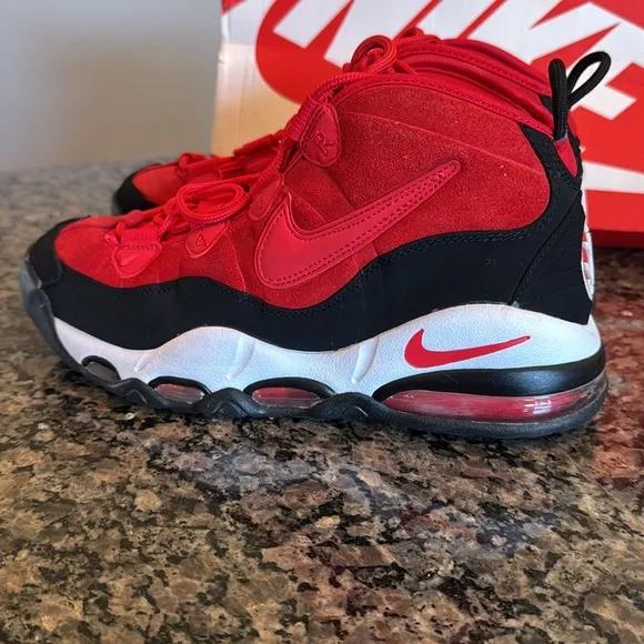 Nike Air Max Uptempo Red and Black Sneakers EUC 10