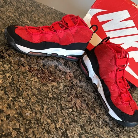 Nike Air Max Uptempo Red and Black Sneakers EUC 10