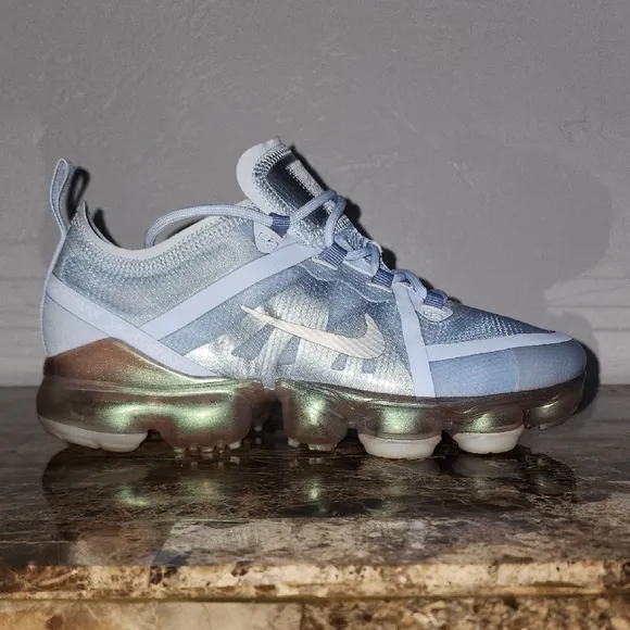 Nike Air VaporMax Flyknit Sneakers in Blue and Silver
