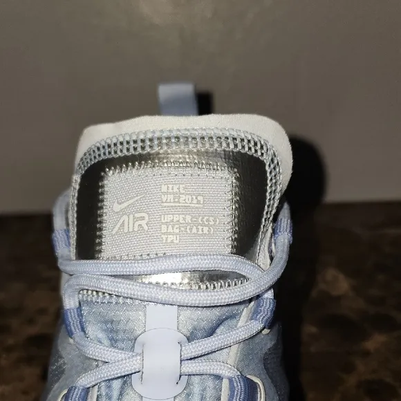 Nike Air VaporMax Flyknit Sneakers in Blue and Silver
