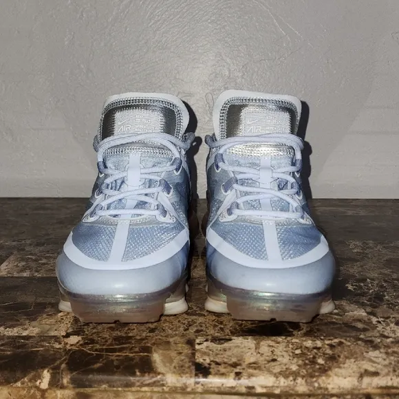 Nike Air VaporMax Flyknit Sneakers in Blue and Silver