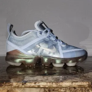 Nike Air VaporMax Flyknit Sneakers in Blue and Silver