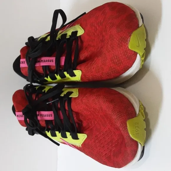 Nike Air zoom Pegasus  sneakers  animals printed women 9.5 Trainning Casual