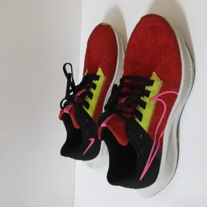 Nike Air zoom Pegasus  sneakers  animals printed women 9.5 Trainning Casual