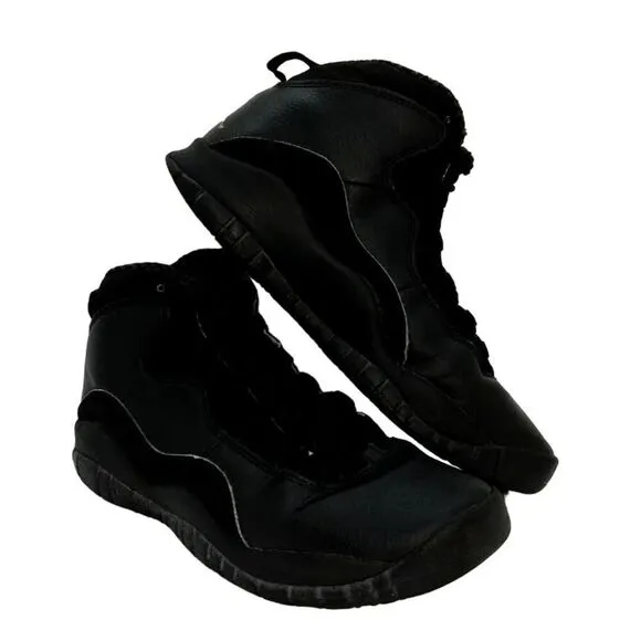 Nike Air Jordan 10 Retro Boys Pre-owned Black Basketball Sneakers - sz. 6Y