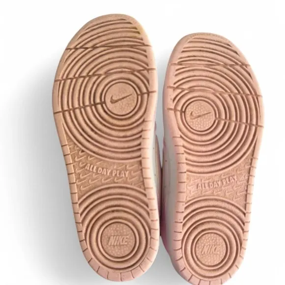 Nike big Kids Pink and White Nike Court Borough casual shoe