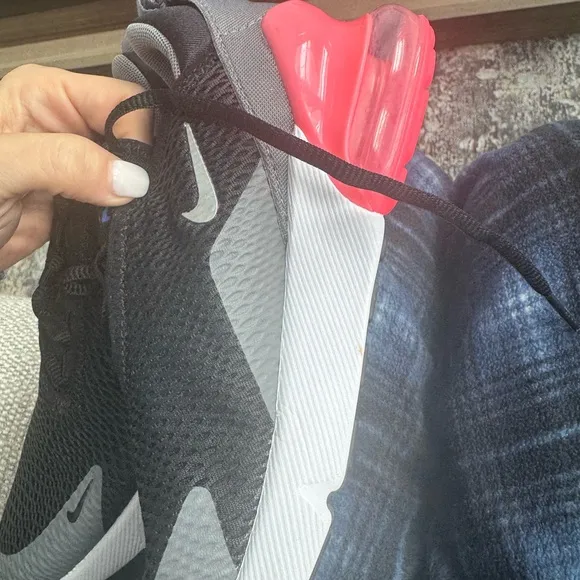 Nike Black and Pink Air Max Sneakers never worn