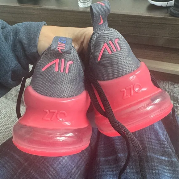 Nike Black and Pink Air Max Sneakers never worn