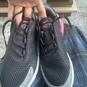 Nike Black and Pink Air Max Sneakers never worn