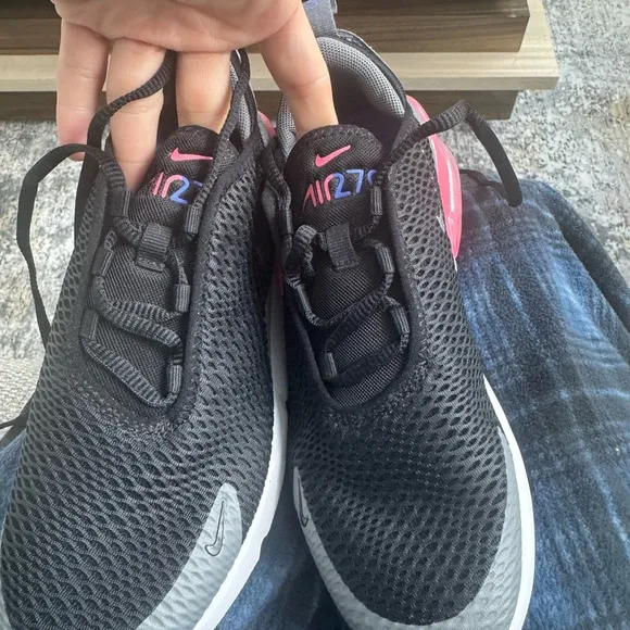 Nike Black and Pink Air Max Sneakers never worn