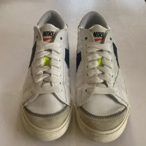 NIKE Blazer Low ‘77 Retro Jumbo White Sneakers DN 2158-101 Size12 Men’s