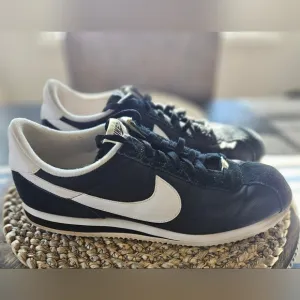 Nike Cortez Retro Black Sneakers