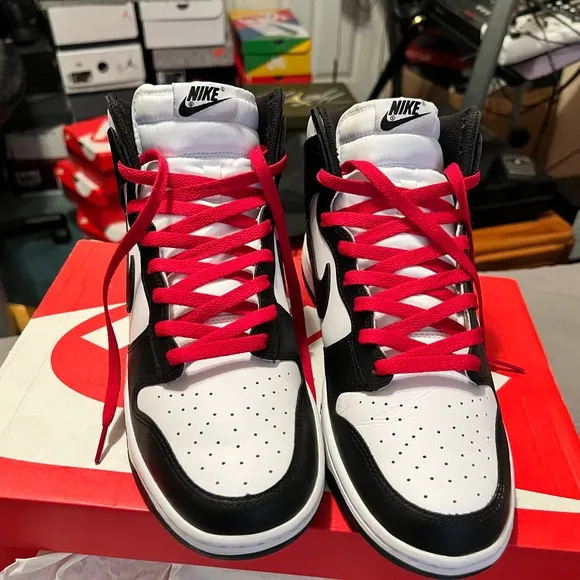 Nike Dunk Hi Panda Retro