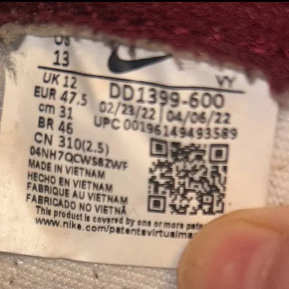 Nike dunk high retro-beetroot/gray sneakers