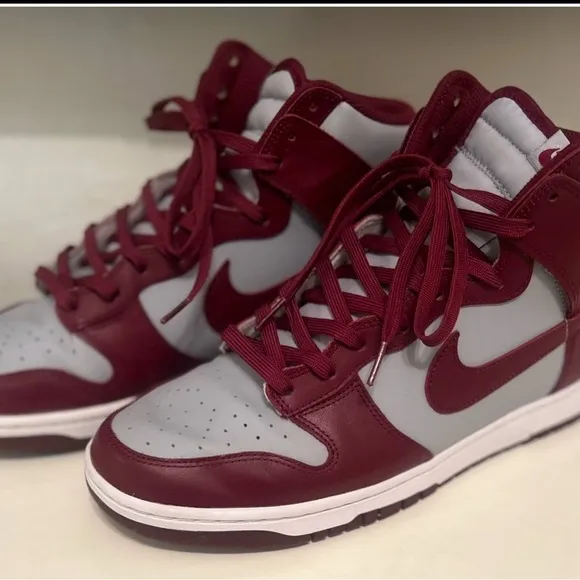 Nike dunk high retro-beetroot/gray sneakers