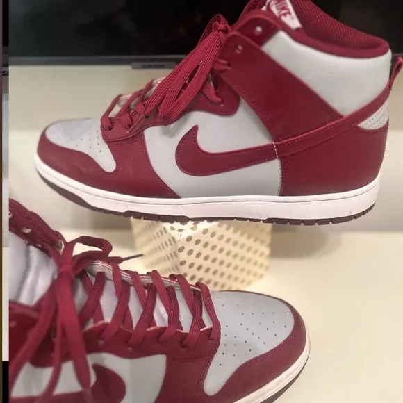 Nike dunk high retro-beetroot/gray sneakers
