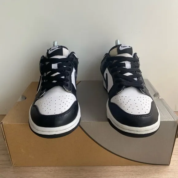 Nike Dunk Low Retro Panda Sneakers- SZ 6.5 Y- 8 W
