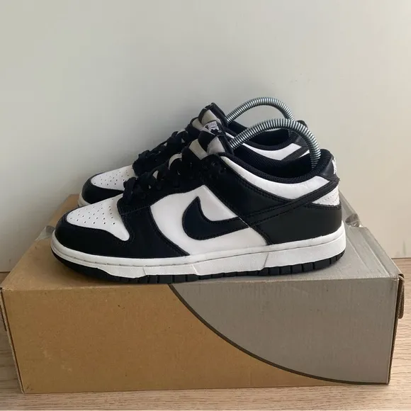 Nike Dunk Low Retro Panda Sneakers- SZ 6.5 Y- 8 W