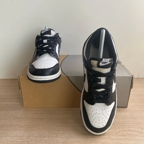 Nike Dunk Low Retro Panda Sneakers- SZ 6.5 Y- 8 W
