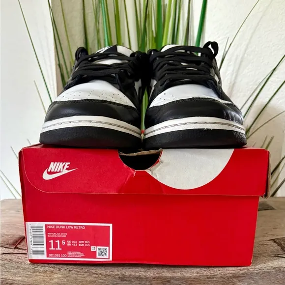 Nike Dunk Low Retro Panda Sneakers