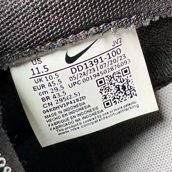 Nike Dunk Low Retro Panda Sneakers