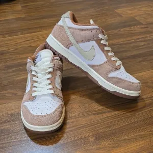 Nike Dunk Low Retro PRM “Medium Curry”