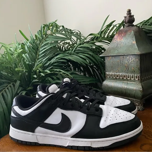 Nike Dunk Low Retro White Black Panda Sneakers