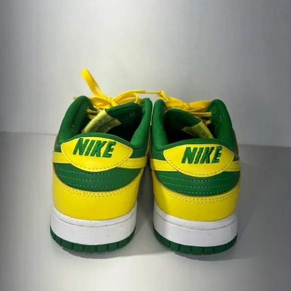 Nike Dunk Low Top Retro &quot;Brazil&quot; Sneakers