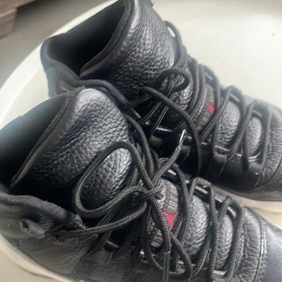 Nike EUC Air Jordan  11 Retro 72-10 2015 Sneakers