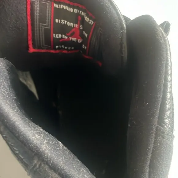 Nike EUC Air Jordan  11 Retro 72-10 2015 Sneakers