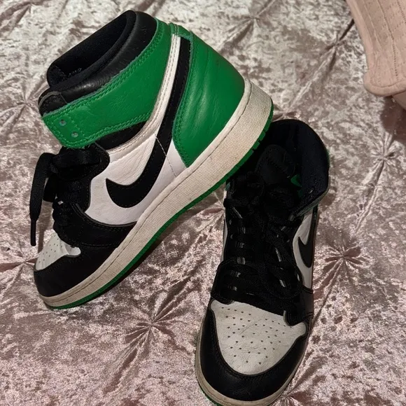 Nike Green and Black High-Top Sneakers