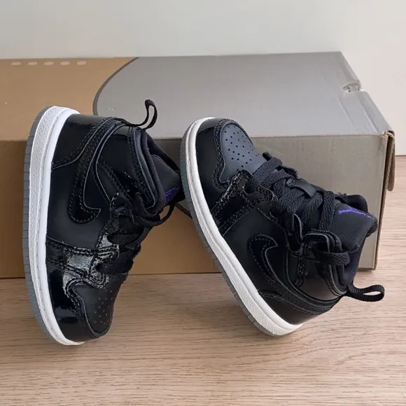 Nike Jordan 1 Mid &quot;Space Jam&quot; Toddler sneakers- SZ 6 C
