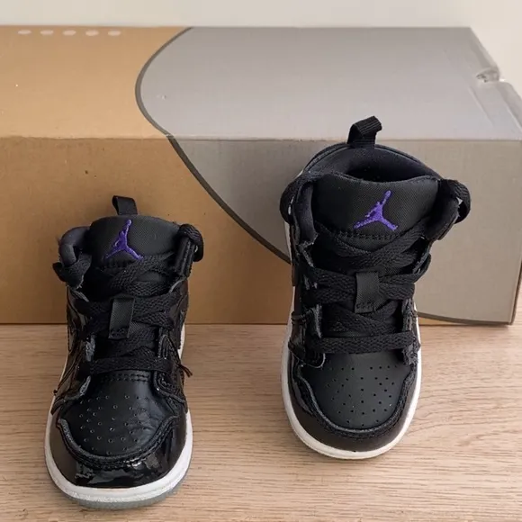 Nike Jordan 1 Mid &quot;Space Jam&quot; Toddler sneakers- SZ 6 C