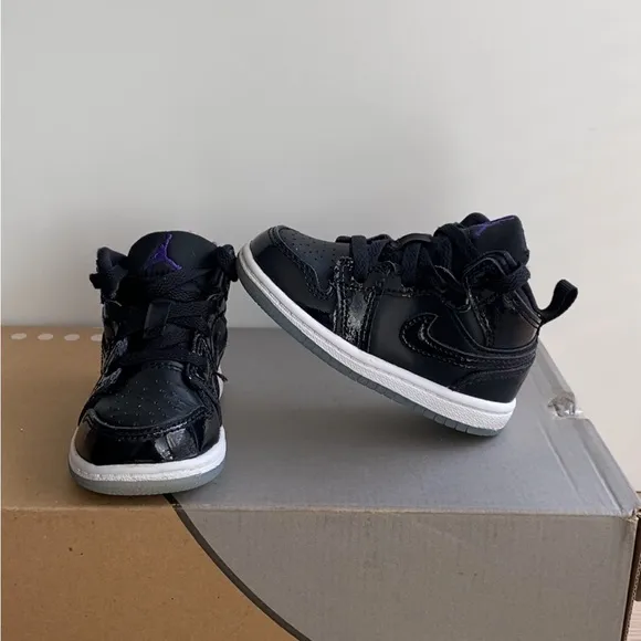 Nike Jordan 1 Mid &quot;Space Jam&quot; Toddler sneakers- SZ 6 C