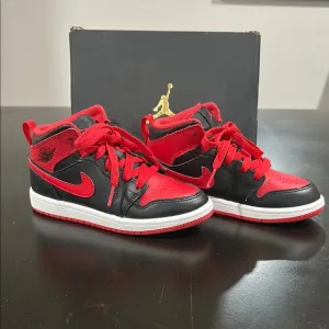 Nike Jordan 1 MID Red and Black Sneakers