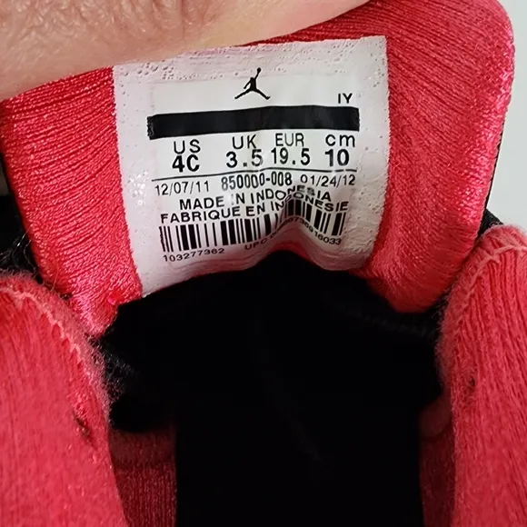 Nike Jordan 12 Retro sneakers ( Rare)